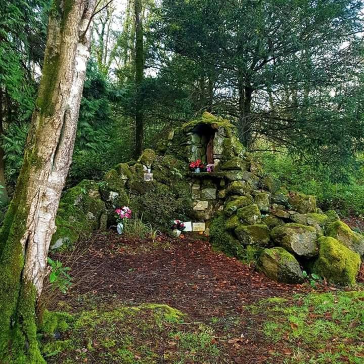 Retraite Rustique En Bordure De Foret A La Campagne Hotel Belle-Isle-en-Terre Exterior photo